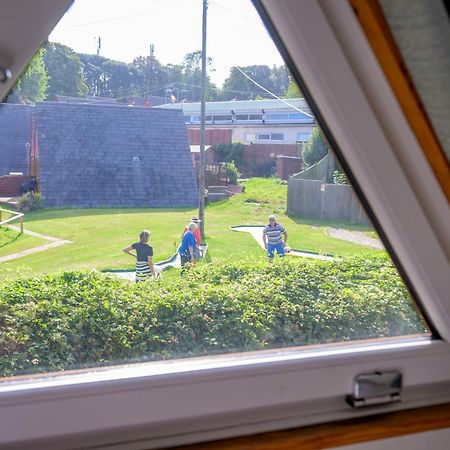 Escape To A Clifftop Chalet With Pool And Tennis Onsite - 1A Kingsdown Holiday Park Bagian luar foto