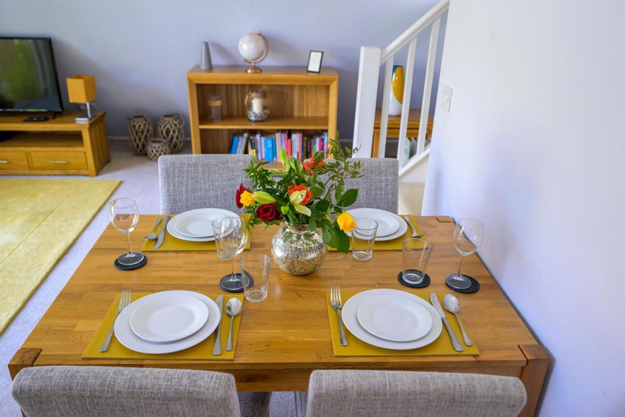 Escape To A Clifftop Chalet With Pool And Tennis Onsite - 1A Kingsdown Holiday Park Bagian luar foto