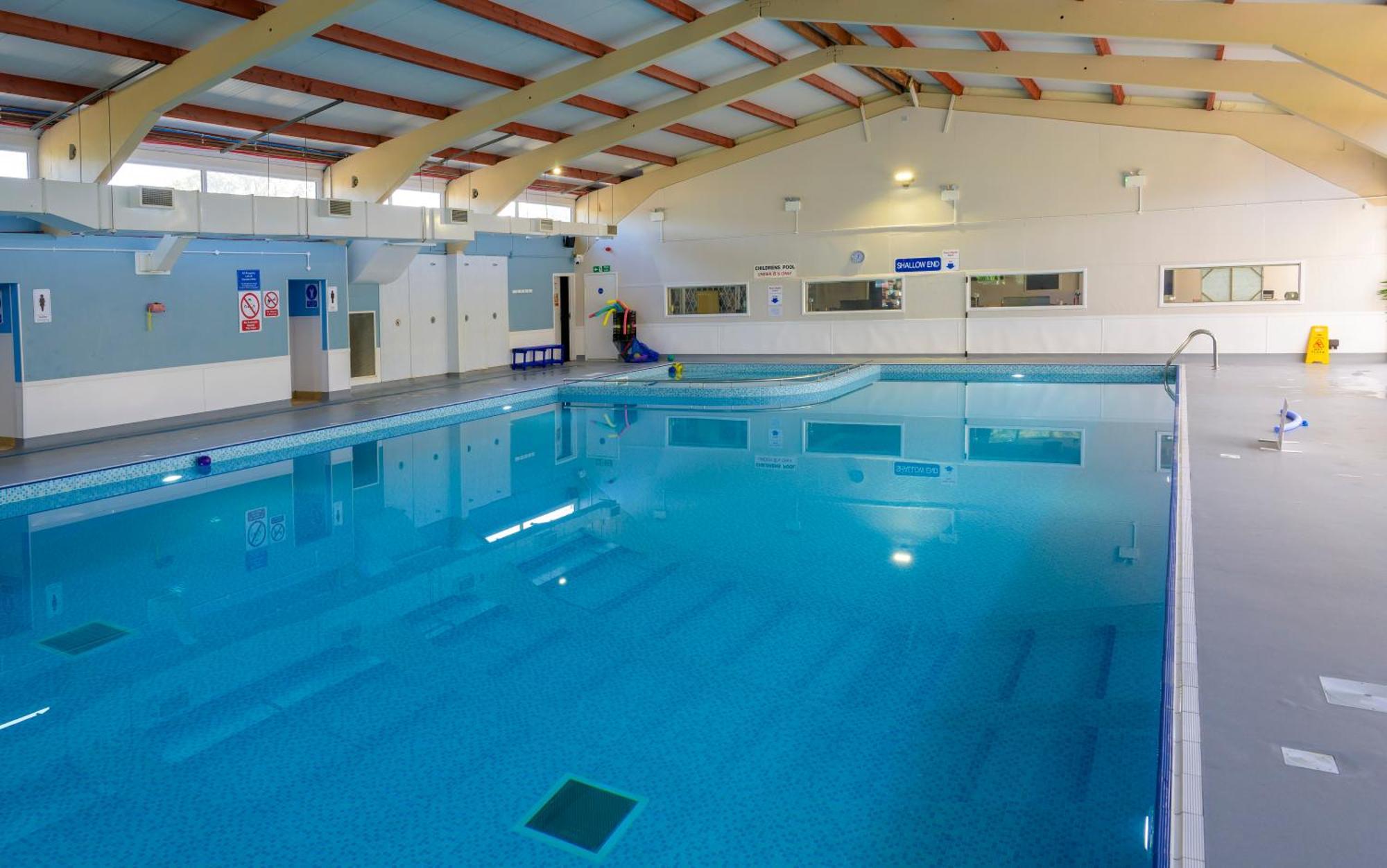 Escape To A Clifftop Chalet With Pool And Tennis Onsite - 1A Kingsdown Holiday Park Bagian luar foto